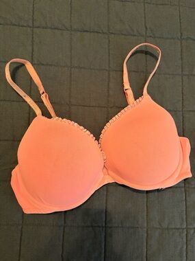 Victoria's Secret Coral Push-Up T-Shirt Bra